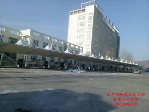 河北隆化汽車(chē)站2600平方米充電樁車(chē)棚